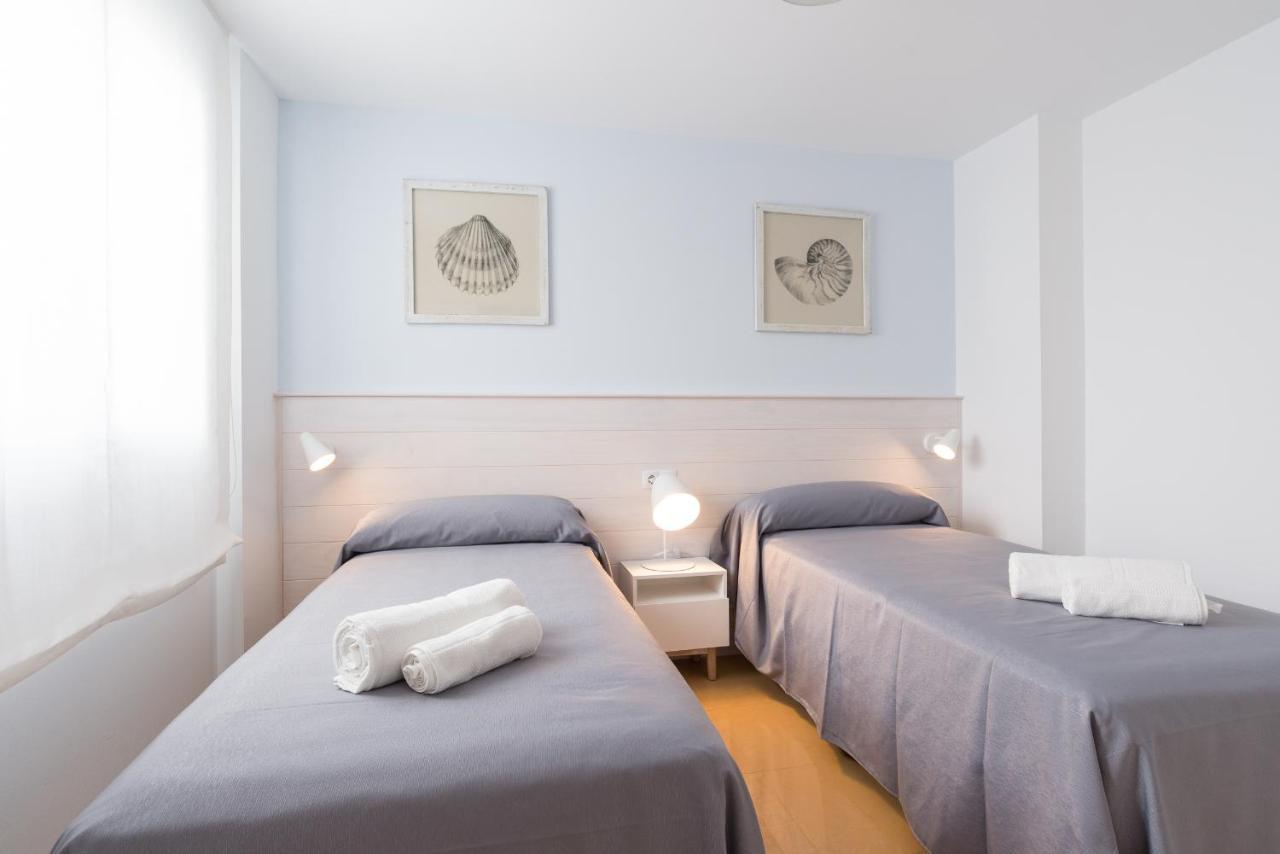 מאלגה Apartamentos Tucan מראה חיצוני תמונה