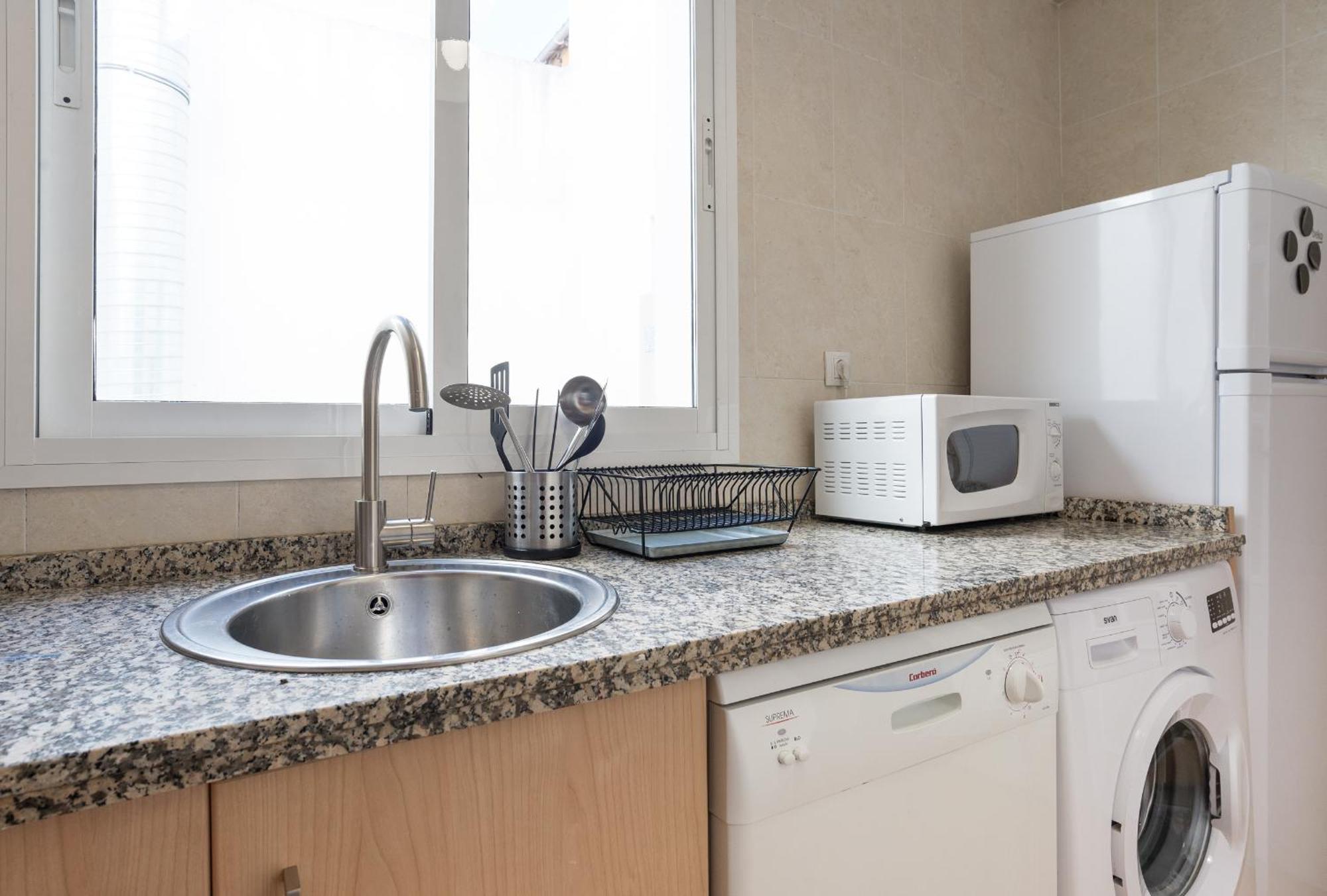 מאלגה Apartamentos Tucan מראה חיצוני תמונה