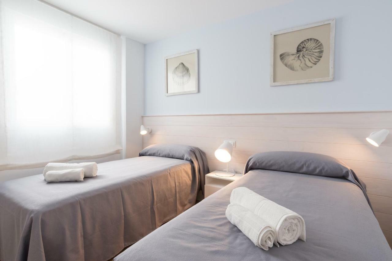 מאלגה Apartamentos Tucan מראה חיצוני תמונה