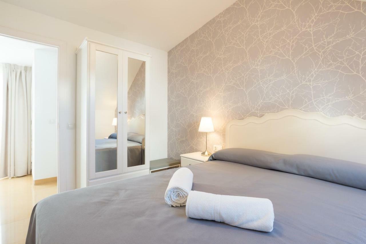 מאלגה Apartamentos Tucan מראה חיצוני תמונה