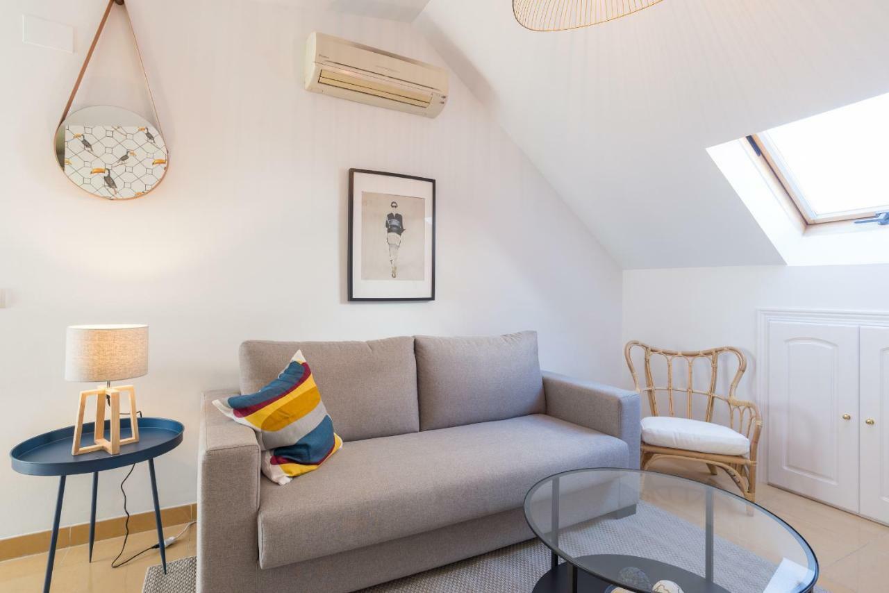 מאלגה Apartamentos Tucan מראה חיצוני תמונה